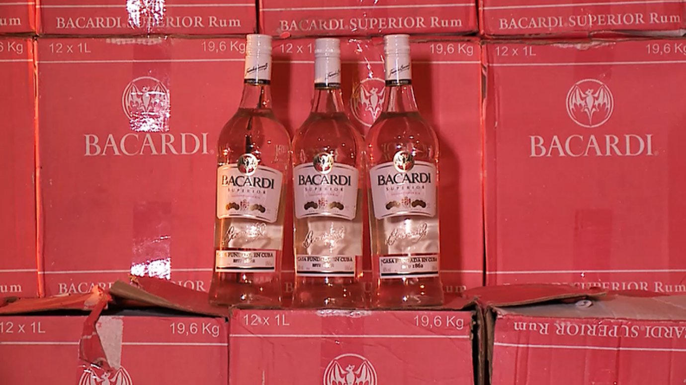 В Кузнецке изъяли 1 800 бутылок нелегального Bacardi Superior