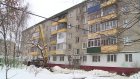 Жители дома на Ульяновской боятся обрушения стены
