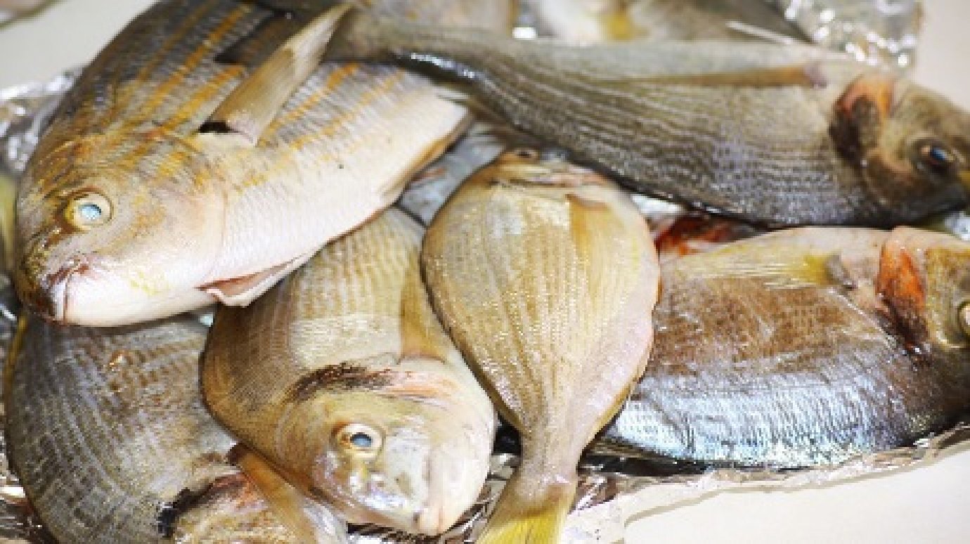 На земетчинском рынке торговали рыбой без документов