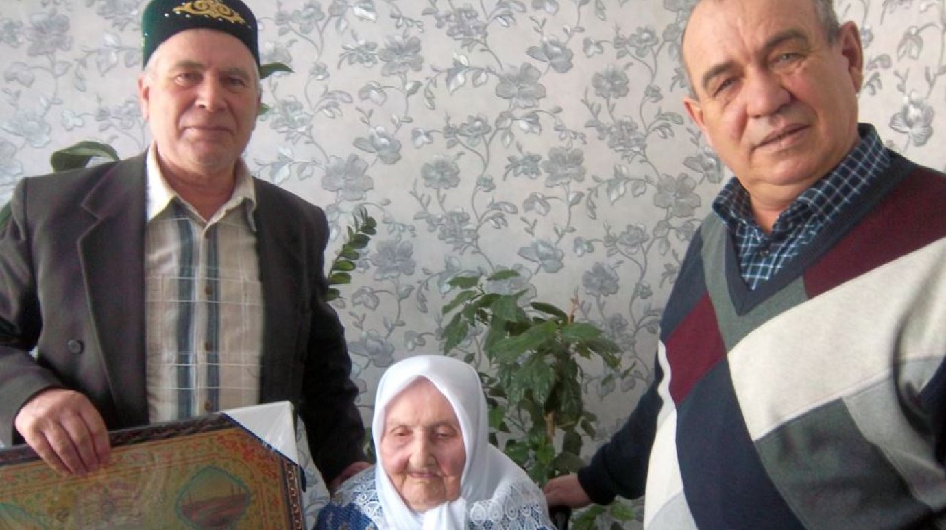 Шемышейским долгожительницам исполнилось 100 лет и 104 года