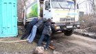 Контейнер на ул. Ульяновской установили в непролазную грязь