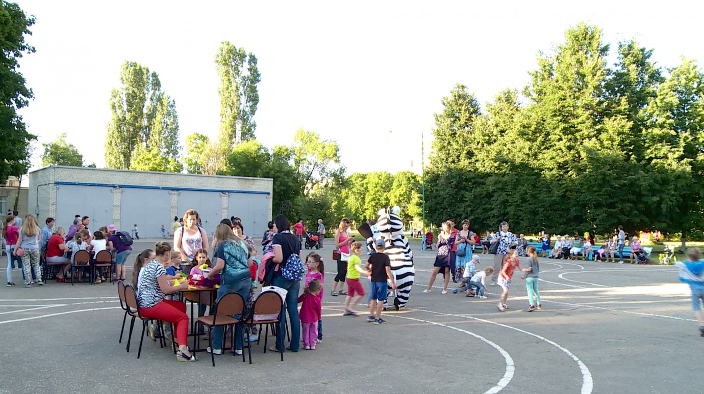 Жители Западной Поляны встретились на празднике микрорайона