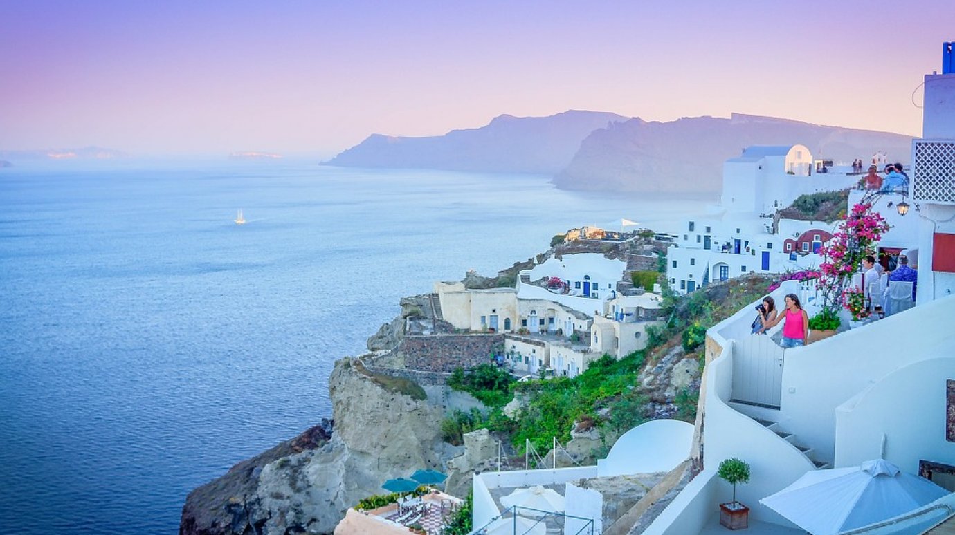 В Греции пензячку забывали кормить, лишали выходных и запрещали свидания
