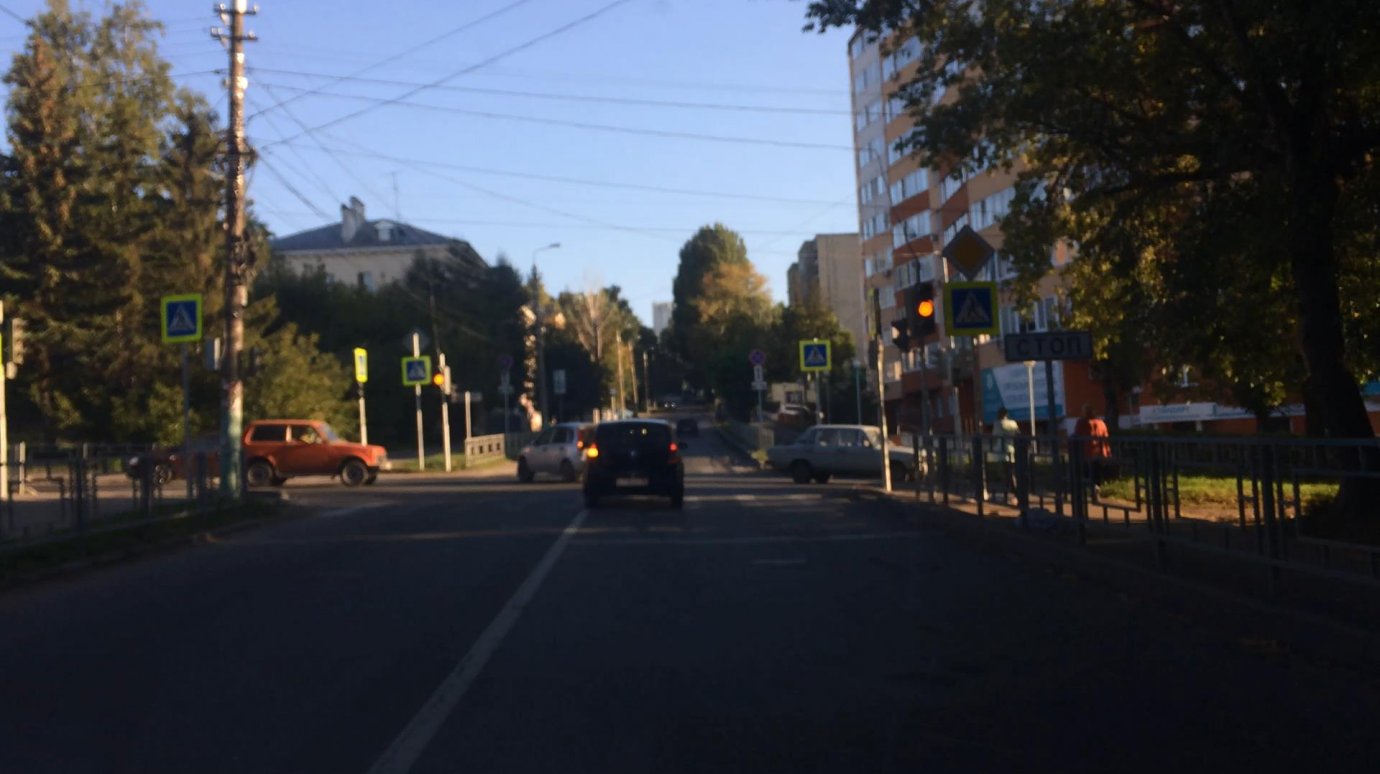 В Пензе светофор на Красной работает по ночам и отключается по утрам