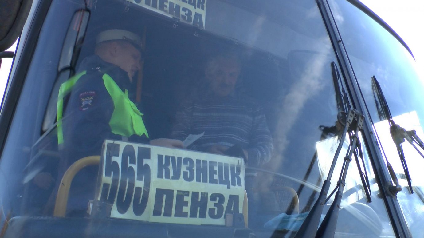 Водитель вез пензенцев в Саранск на неисправном автобусе