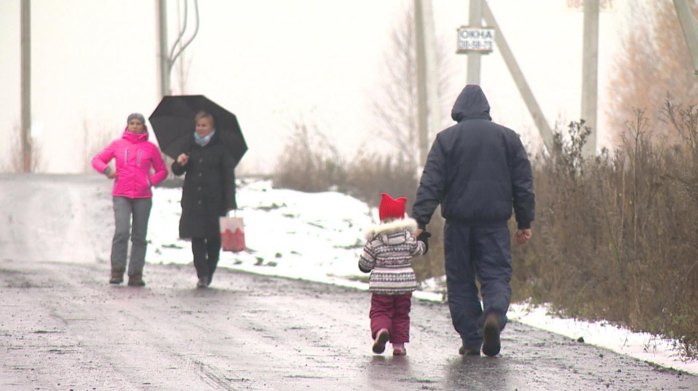 Жители Зари с наступлением снегопадов могут остаться без дороги
