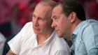 Путин изучит жалобы на Медведева