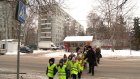 В Пензе сотрудники ГИБДД провели для школьников акцию «Шагающий автобус»