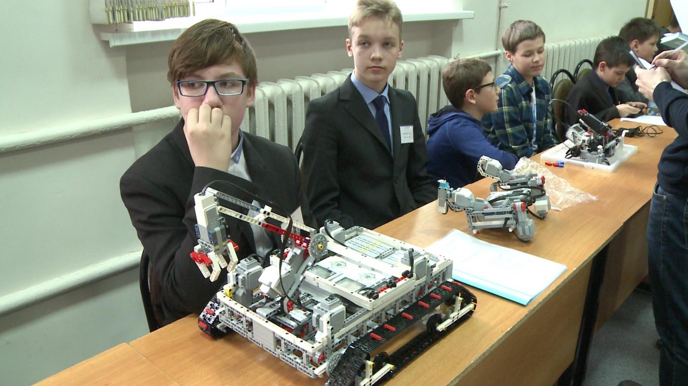 В Пензе прошли состязания по робототехнике среди школьников