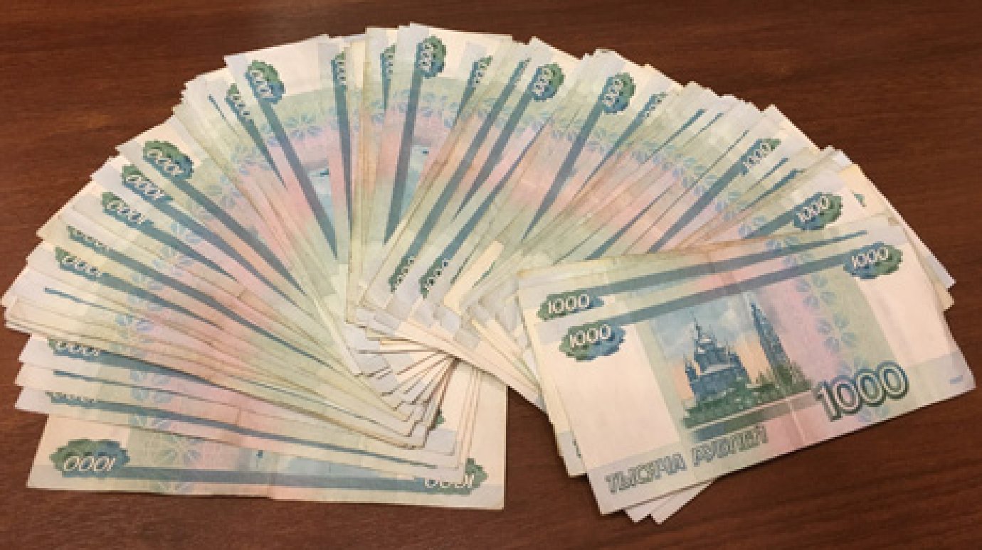 В Пензе сотрудника ГИБДД задержали при получении взятки в 50 000 рублей