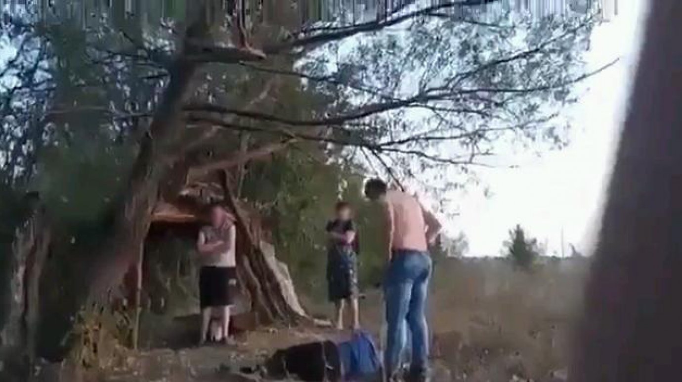 В Спасске на глазах у свидетелей избили подростка и сняли это на видео