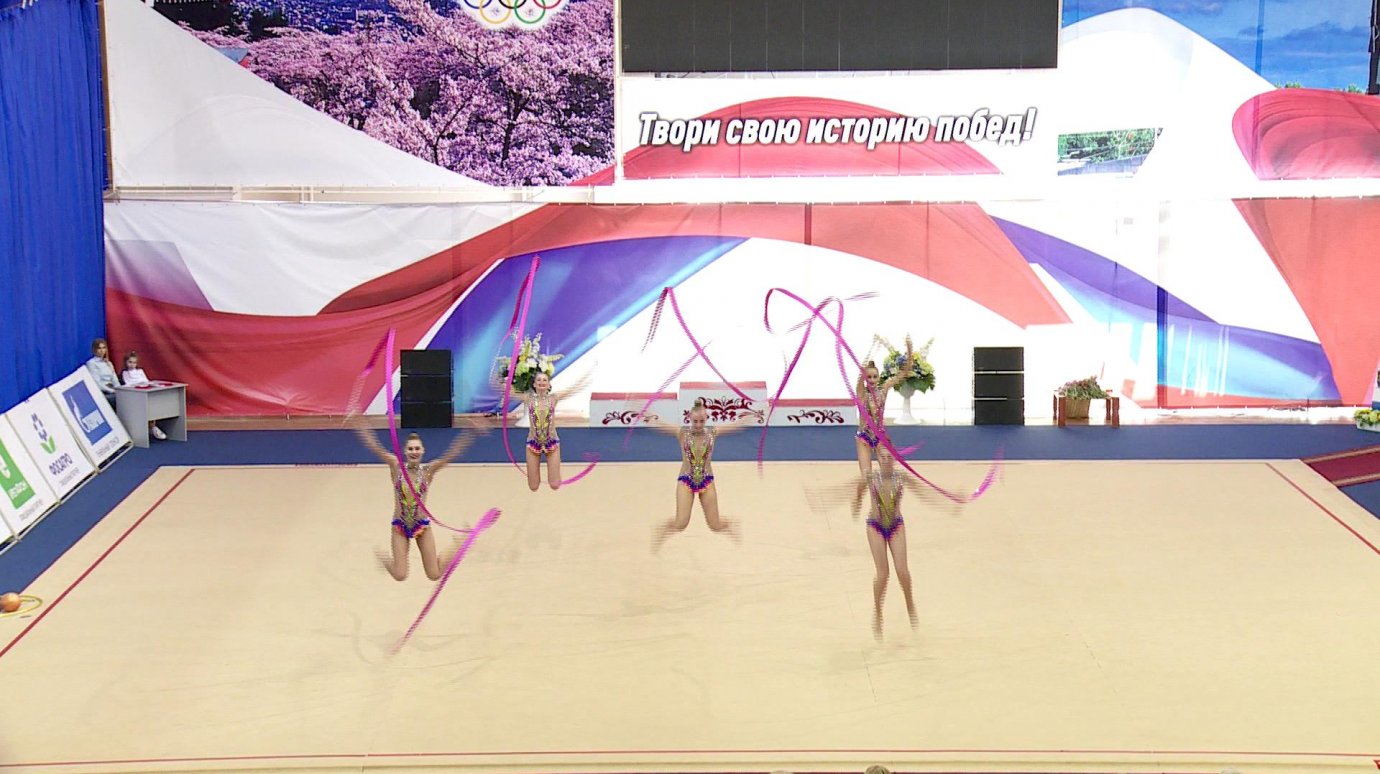 Гимнастки сборной Пензенской области взяли серебро в первый день сезона