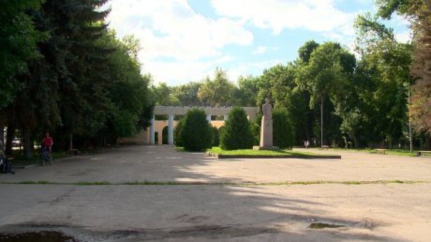 Губернатор предложил устроить в парке выставку арт-объектов советской эпохи