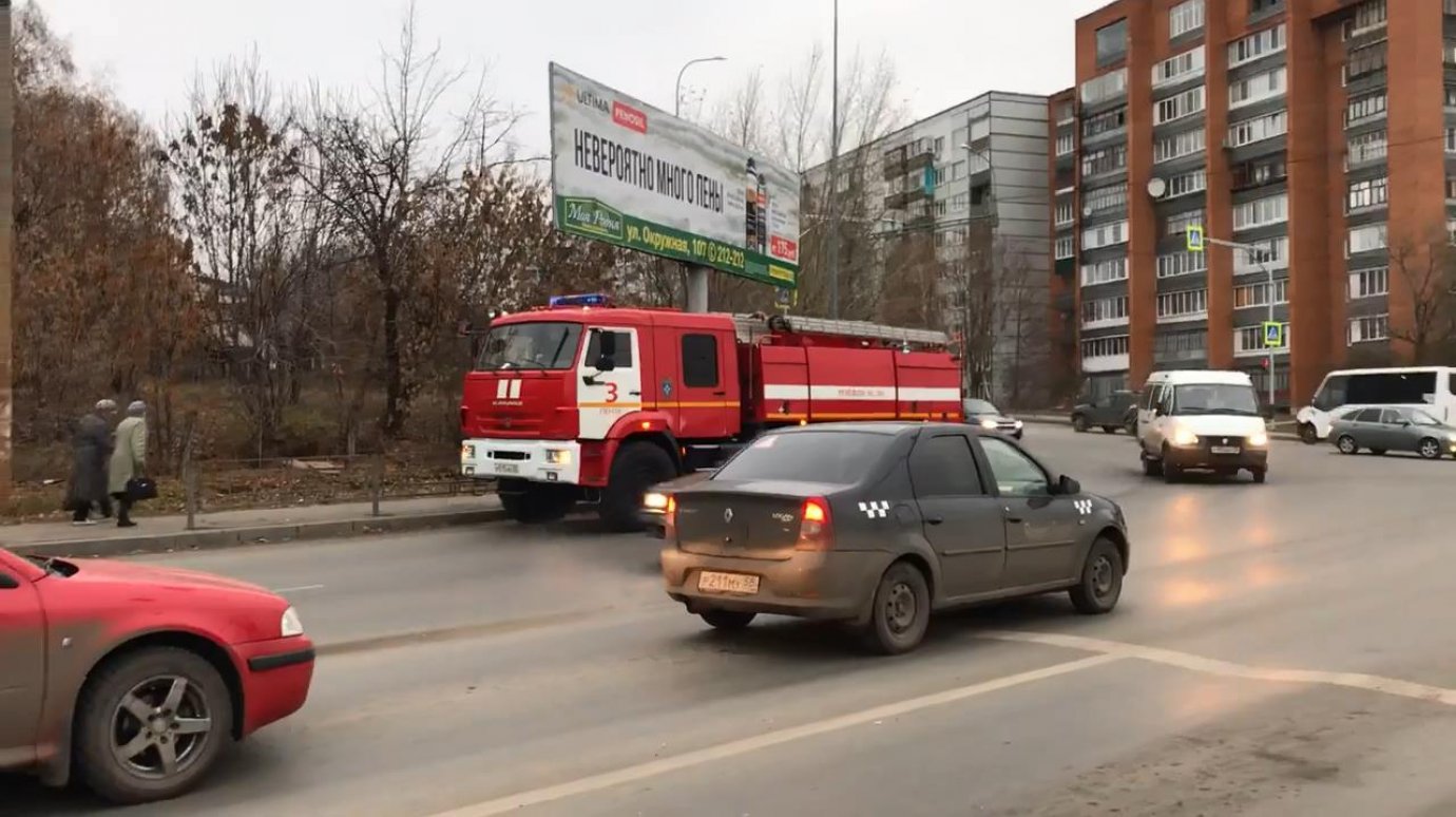 Пензенец снял на камеру пожар на улице Аксакова