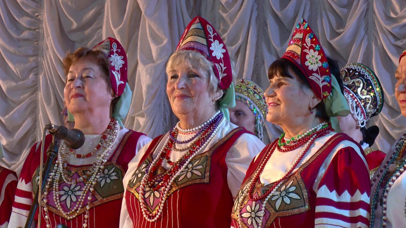 На фестивале народной песни в Пензе выступило 24 коллектива