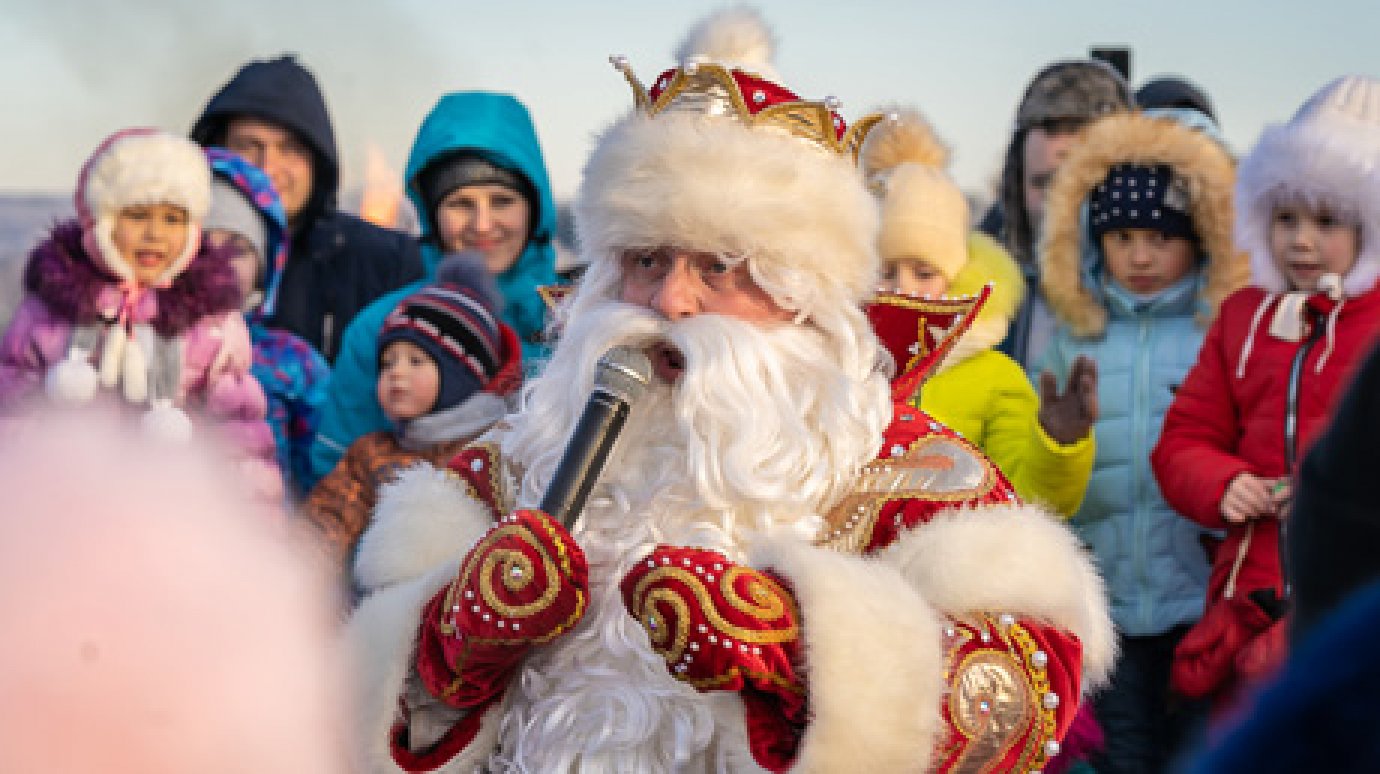 Сотни людей встретили зиму в Городе Спутнике