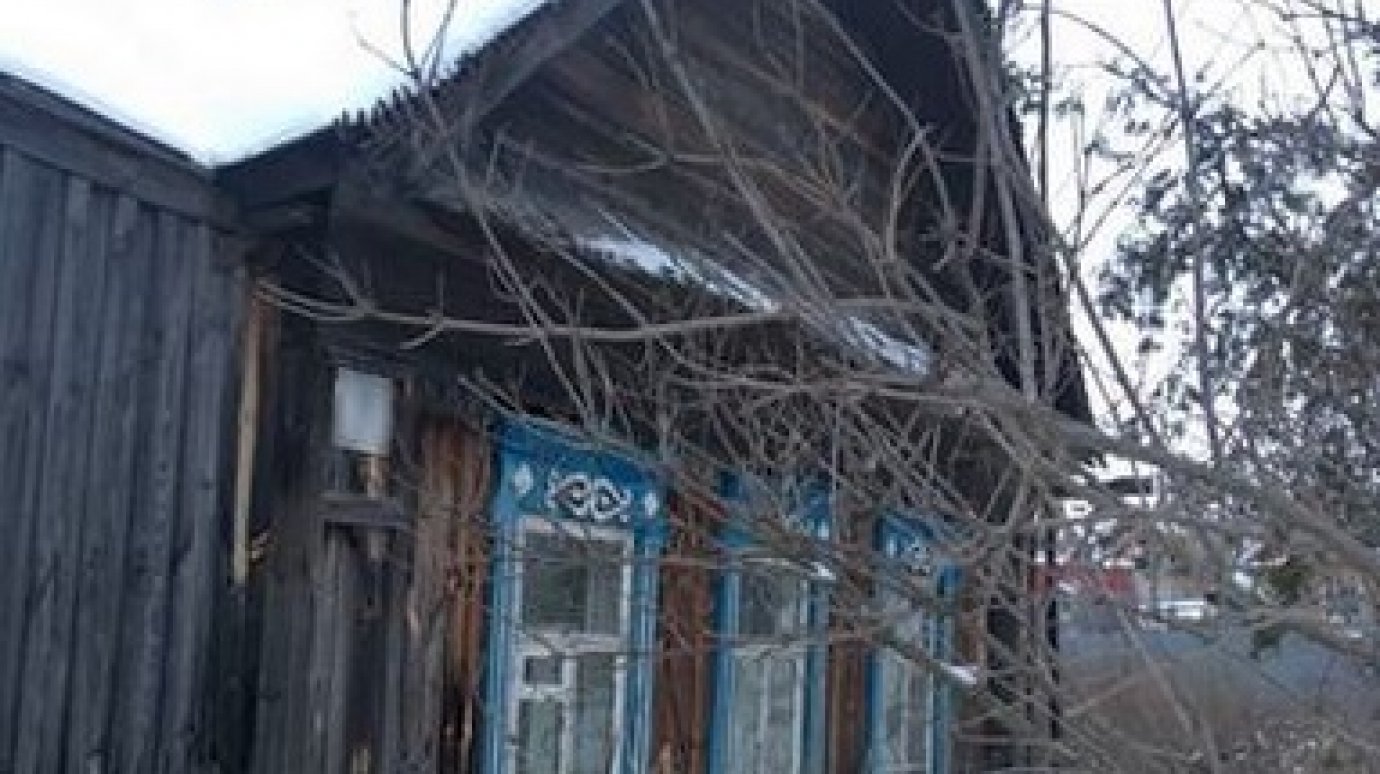 Жительница Русского Камешкира отравилась угарным газом при пожаре