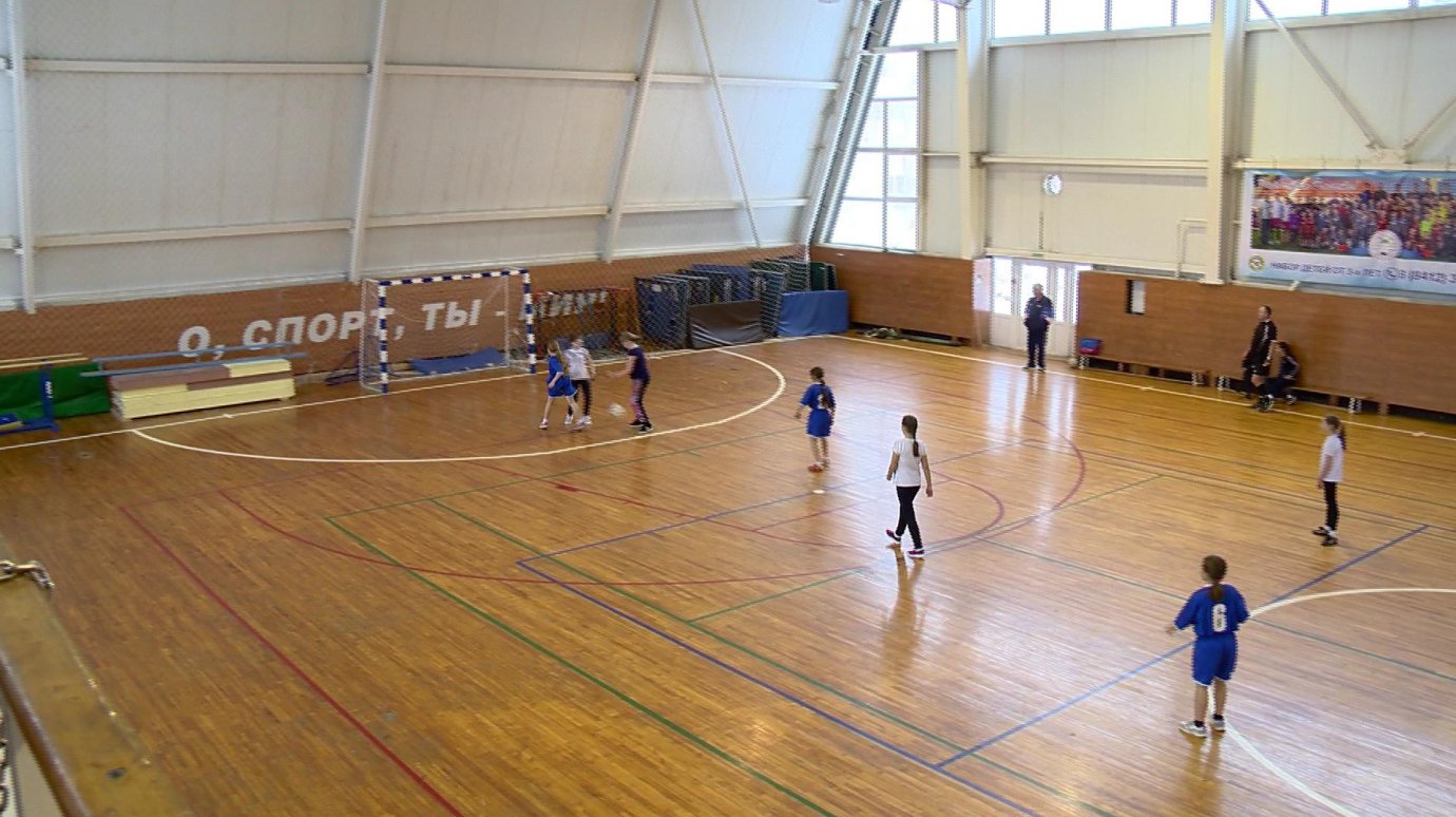 В Пензе проходит областной этап соревнований «Мини-футбол - в школу»