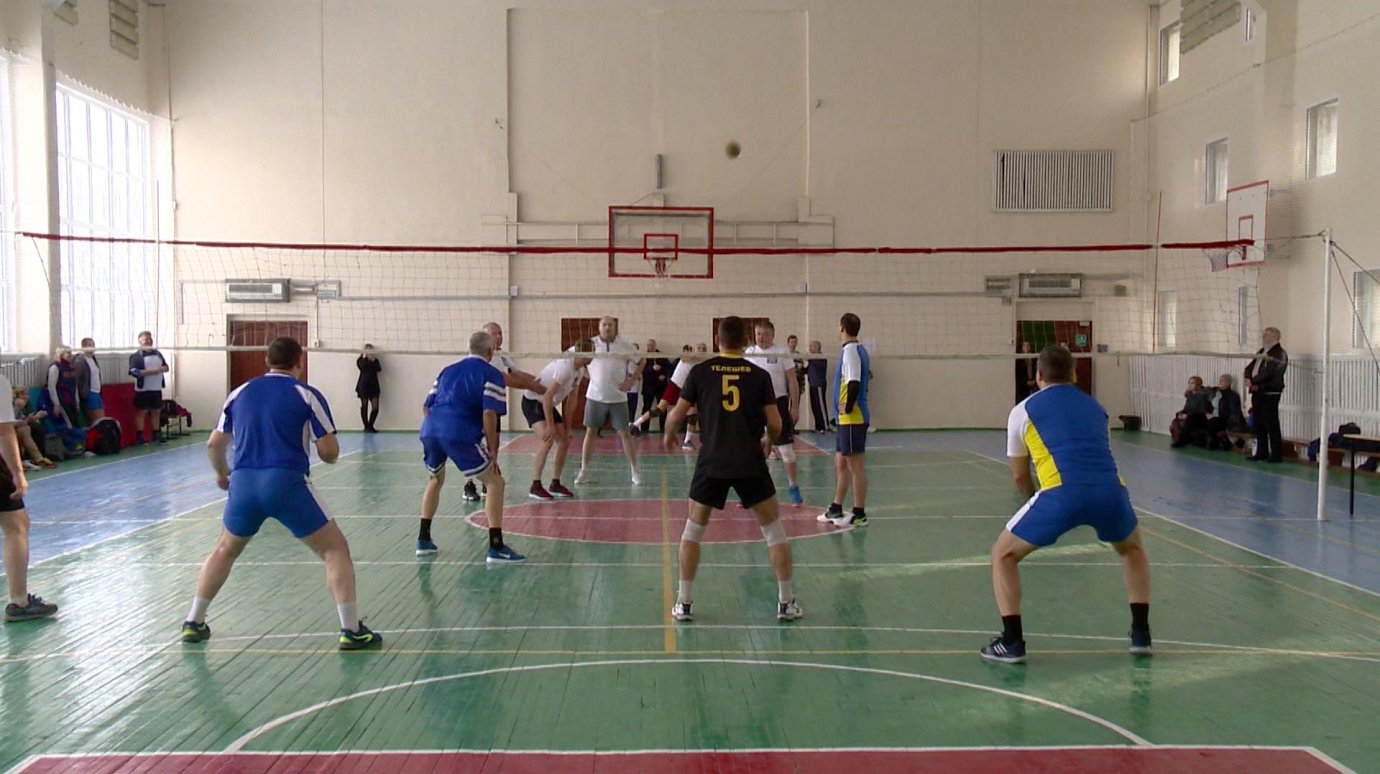 В Пензе завершился волейбольный турнир работников СПО