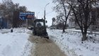 В Пензе коммунальщики и дорожники чистят тротуары