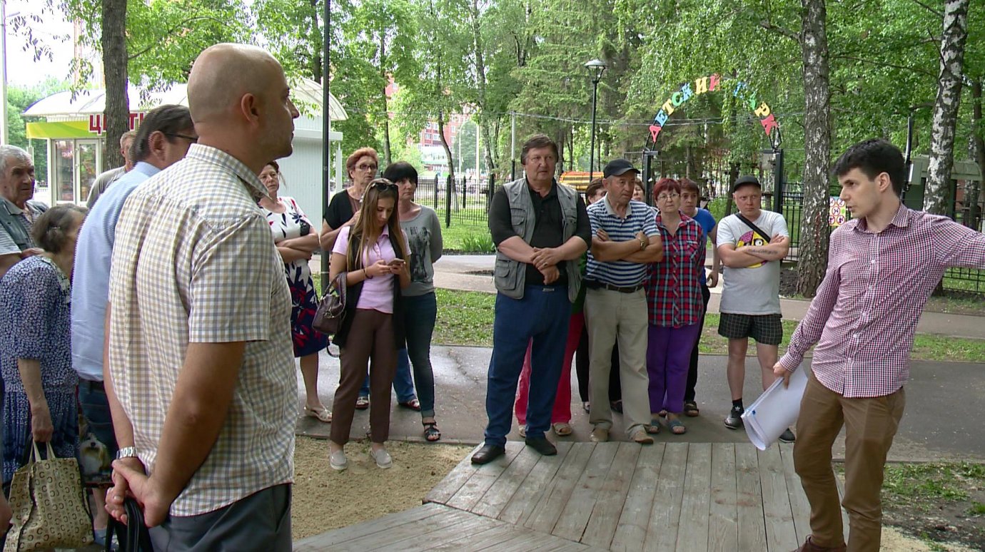Жители Арбекова беспокоятся за деревья в Детском парке