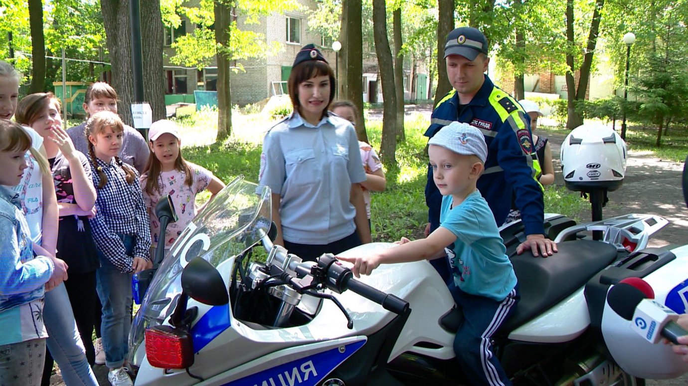 В Комсомольском парке школьники прошли квест по ПДД