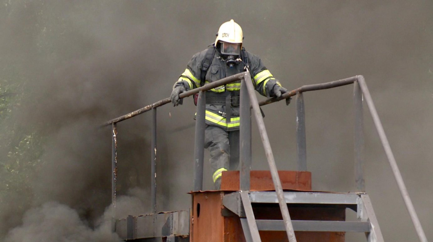 Работники пензенских СМИ прошли квест в пожарно-спасательной части