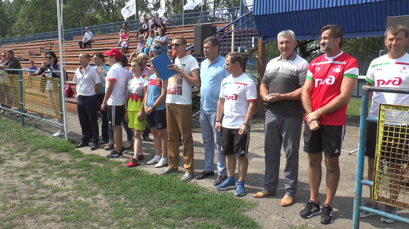 Тренер сборной России устроил мастер-класс для каменских регбистов