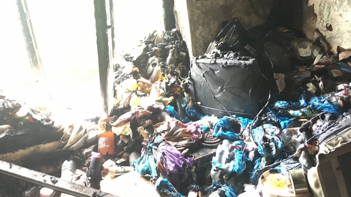 Следователи опубликовали фото с места смертельного пожара в Нижнем Ломове