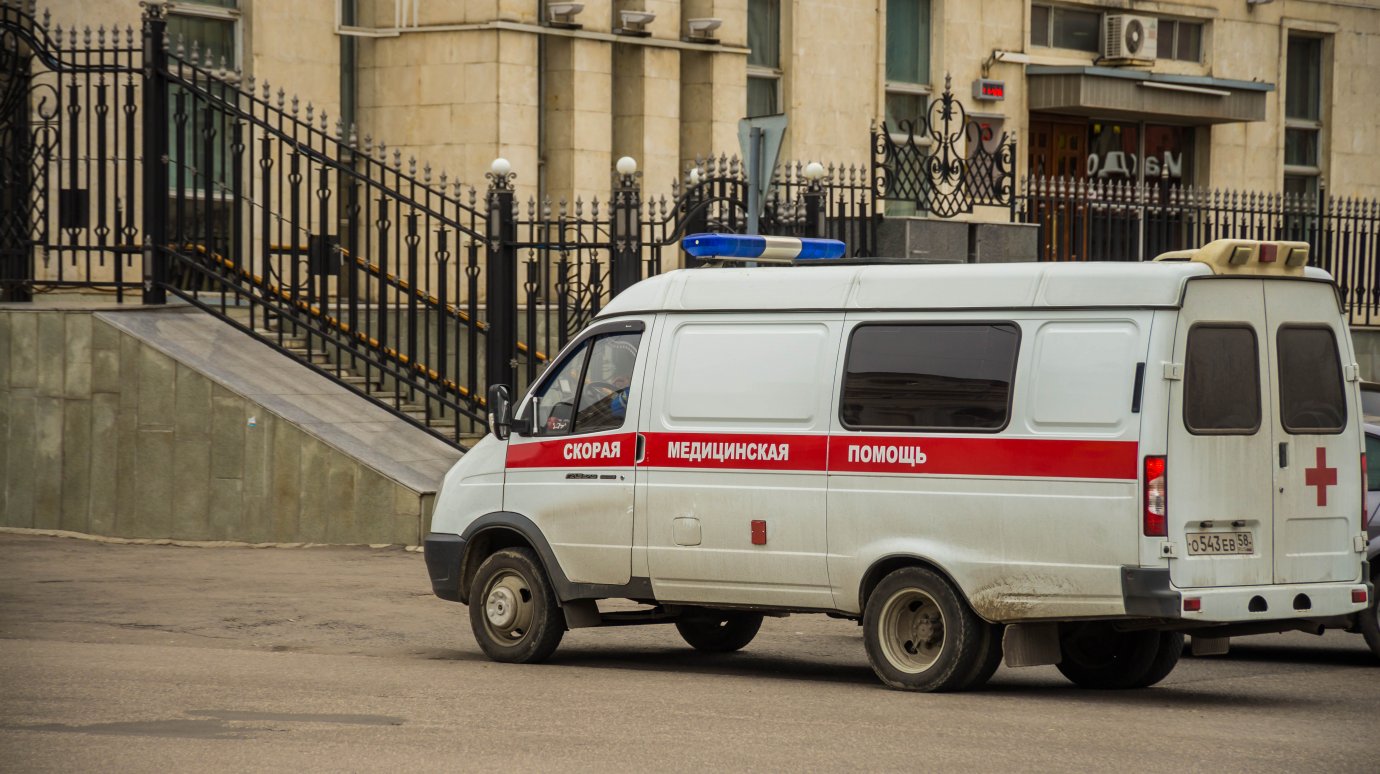 При столкновении машин на Западной Поляне пострадала 44-летняя женщина
