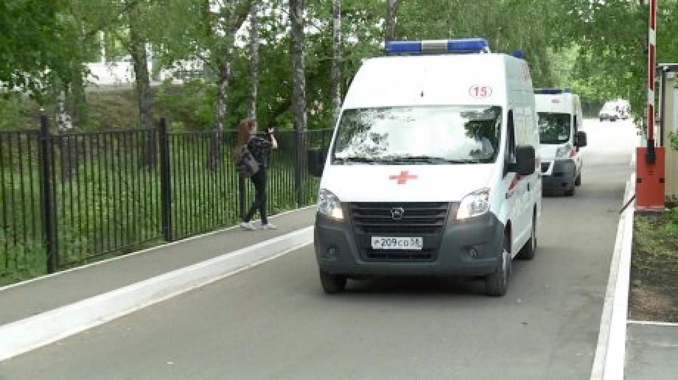 В Пензе на улице Лесная Слобода из окна выпал 3-летний ребенок