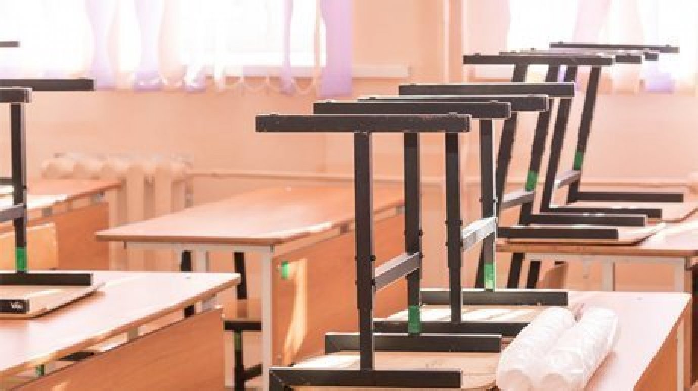 В Каменском районе сельскую школу могут закрыть из-за протечек