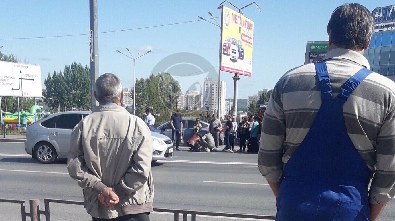 В серьезном ДТП в Терновке пострадал пешеход