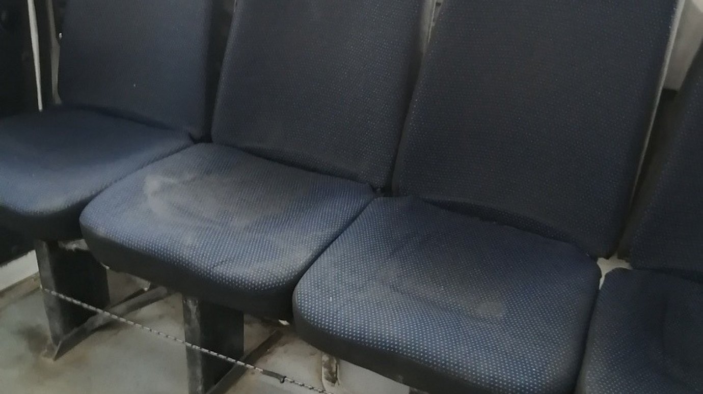 Пензенца возмутили грязные сиденья в маршрутке № 25