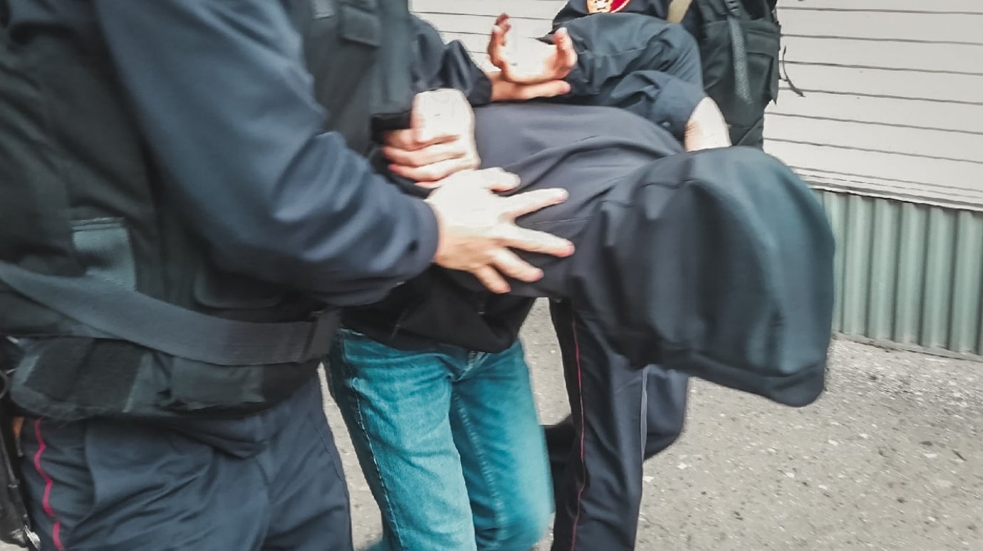 Росгвардейцы задержали двоих хулиганов в пензенской маршрутке № 55