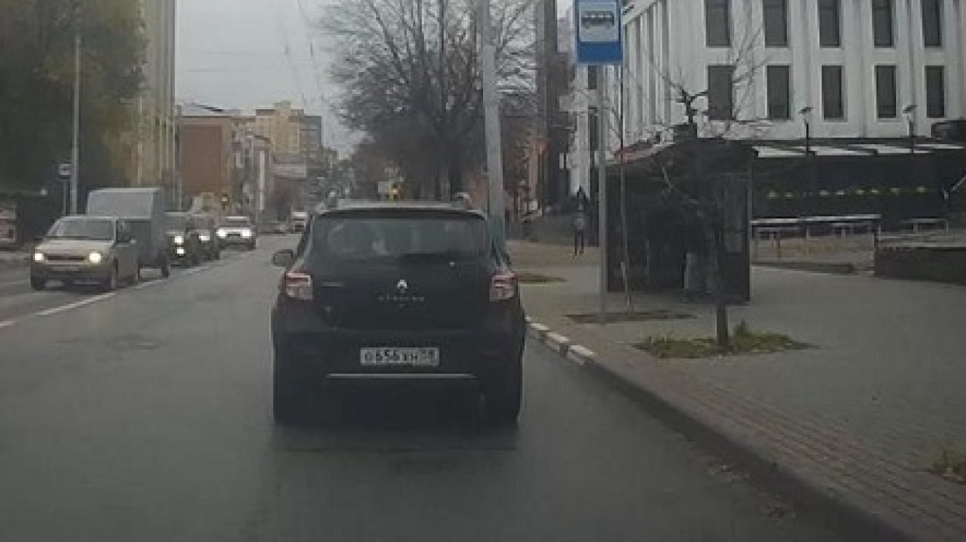 В Пензе водитель Renault не обратил внимания на красный свет