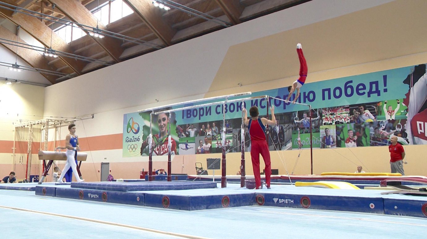 В «Буртасах» стартовали всероссийские соревнования по гимнастике