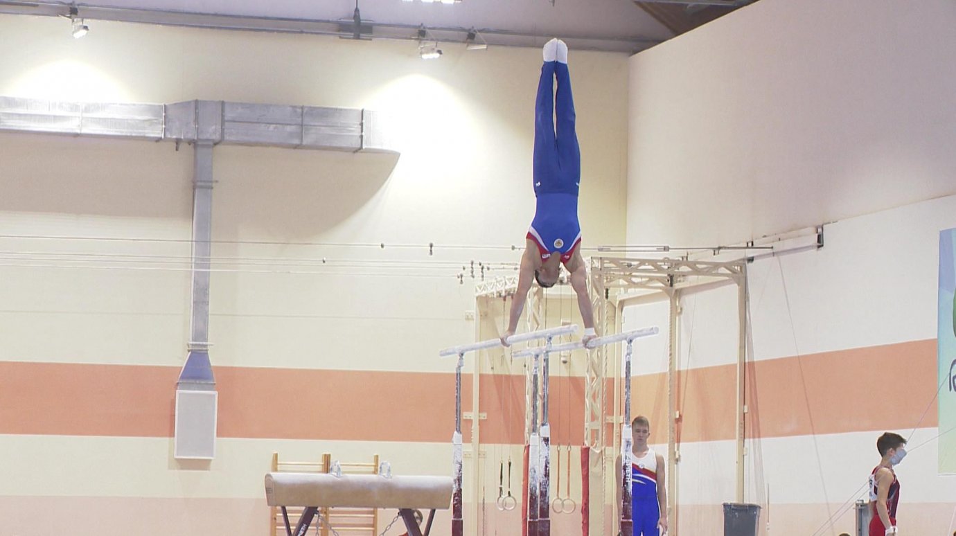 В Пензу на состязания по гимнастике съехались атлеты из разных регионов
