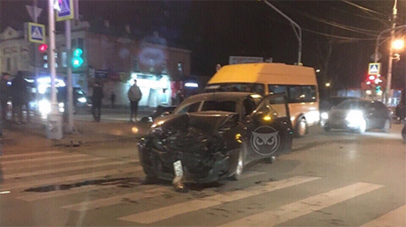 Водитель опубликовал видео серьезного ДТП в центре Пензы