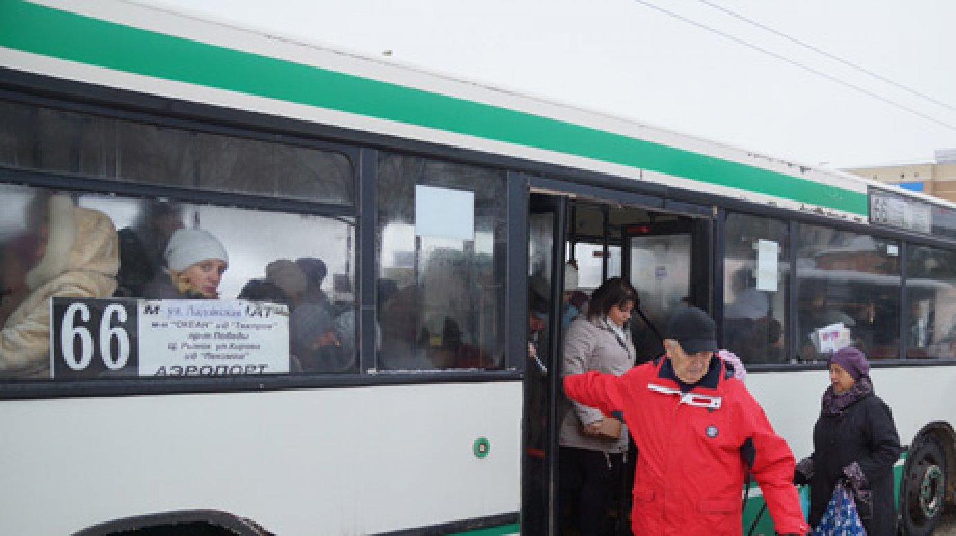 Пензенцам предложили высказаться о работе маршруток и автобусов