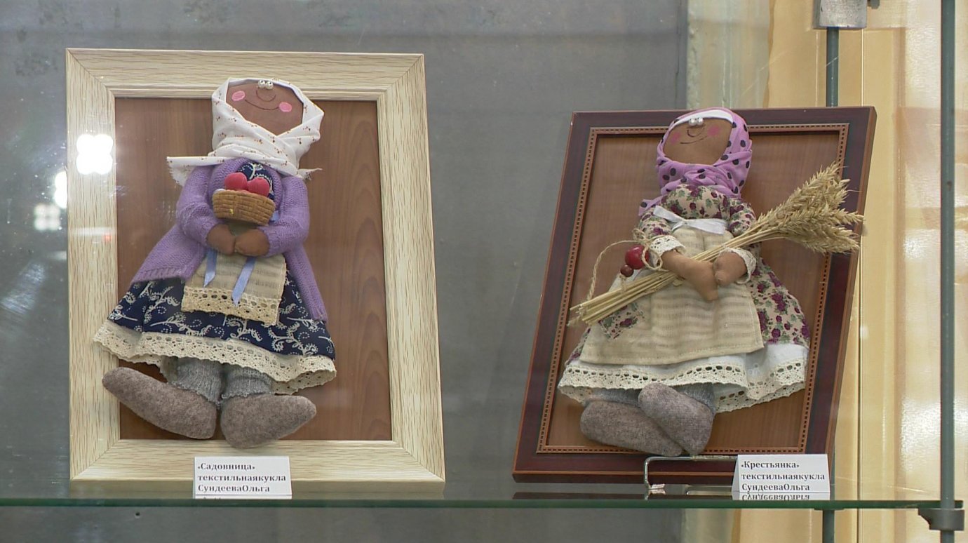 Иссинские умельцы представили свои работы в музее народного творчества