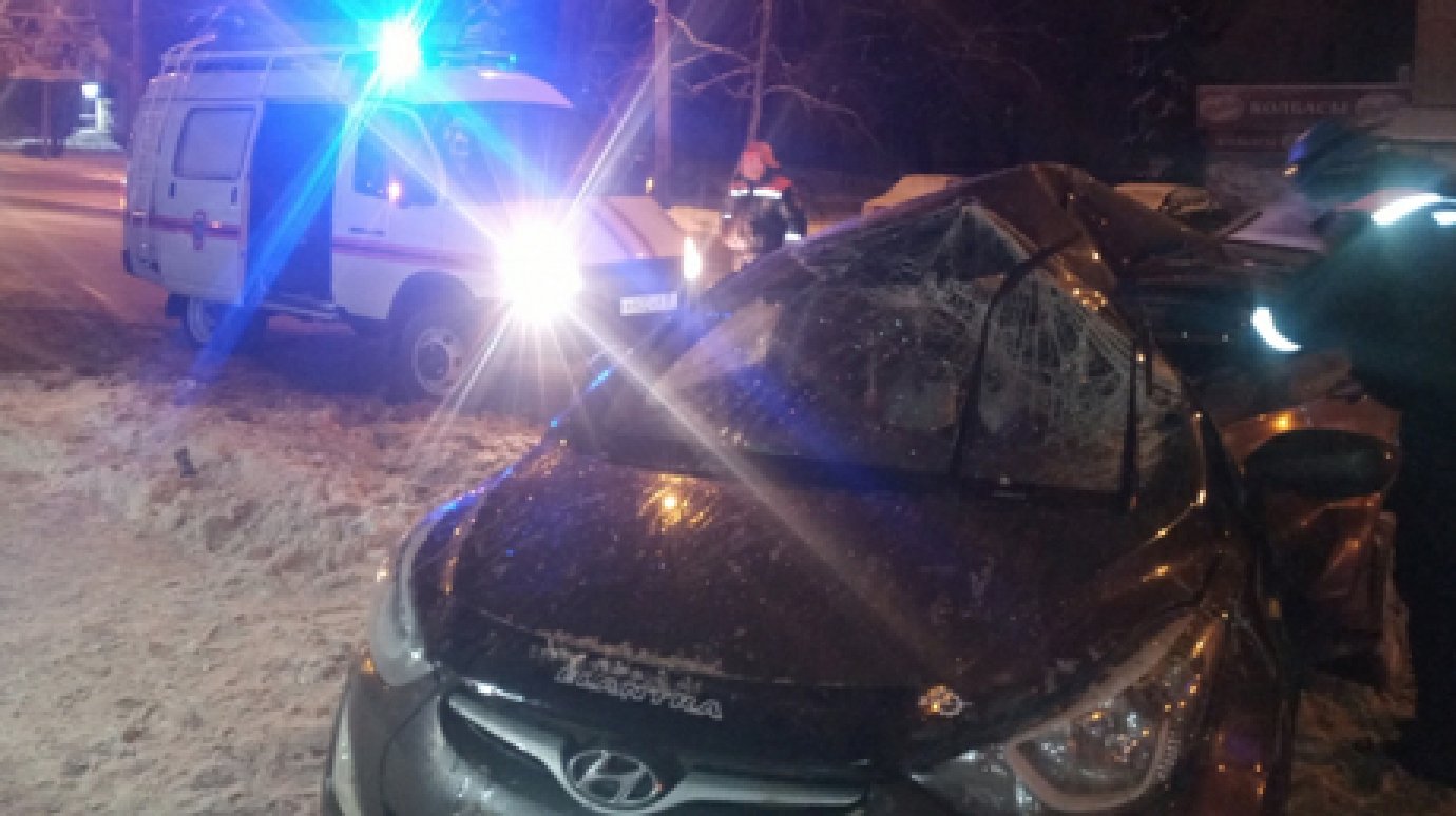 В больнице умер водитель, врезавшийся в столб на Суворова