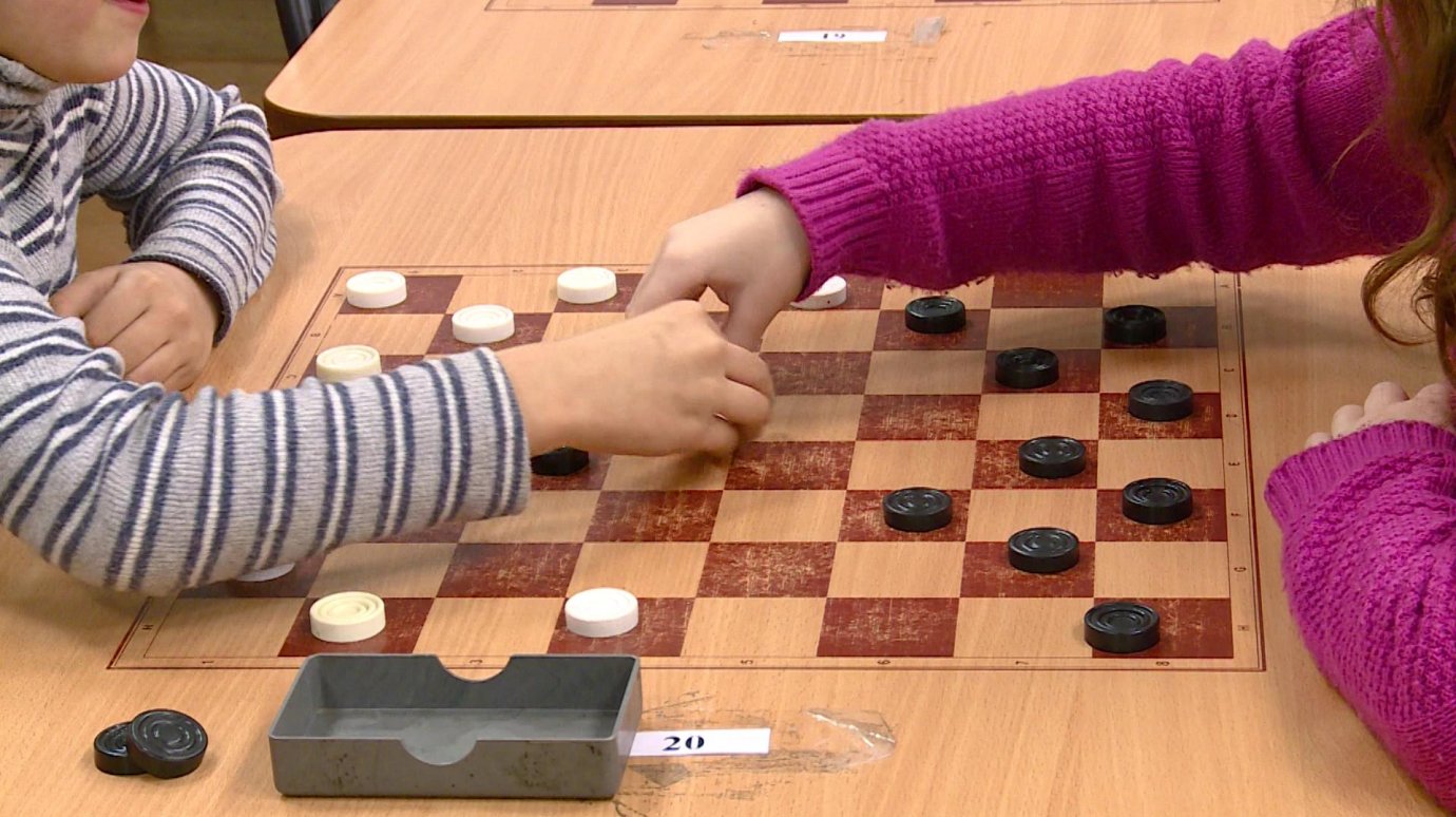 В Пензе на Кубке города среди школьников выявили лучших шашистов