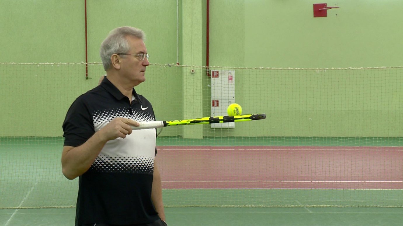 В Пензе губернатор стал призером Рождественского турнира по теннису