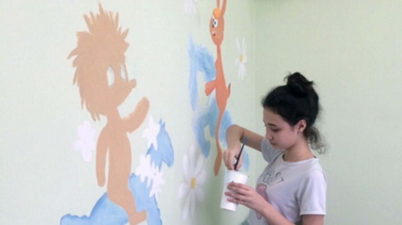 На стенах детской больницы в Кузнецке нарисовали персонажей мультфильма