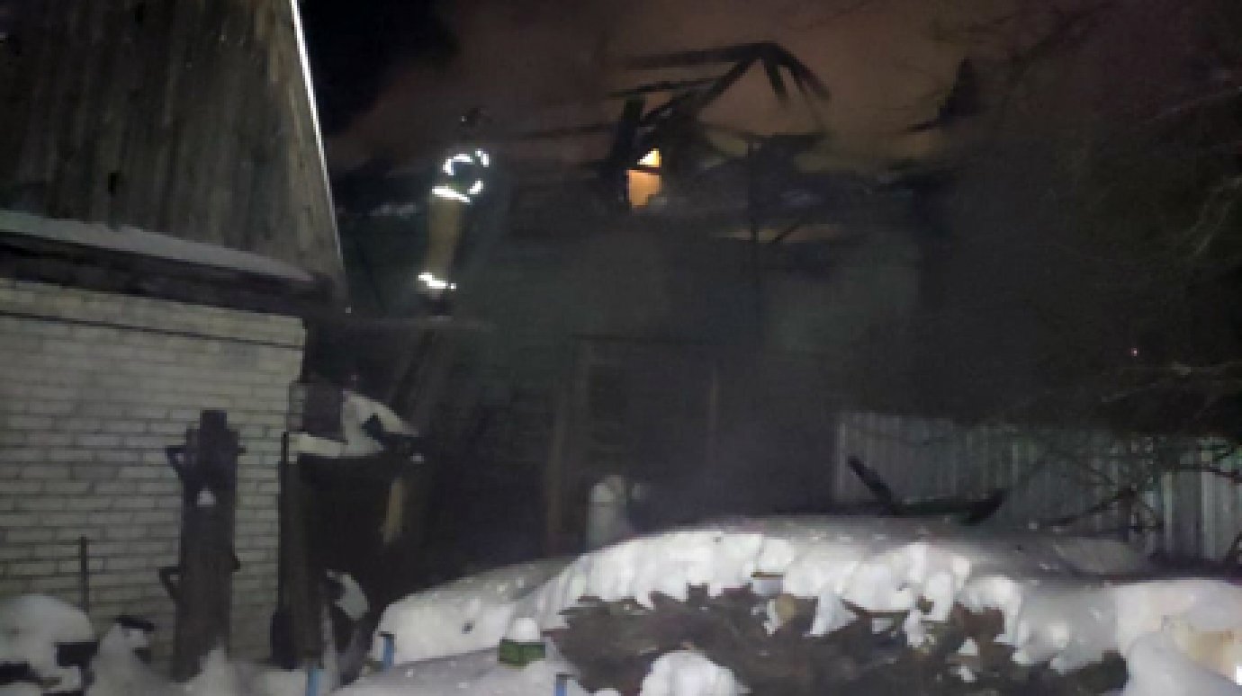 В Кузнецке из-за проблем с электрооборудованием произошел пожар