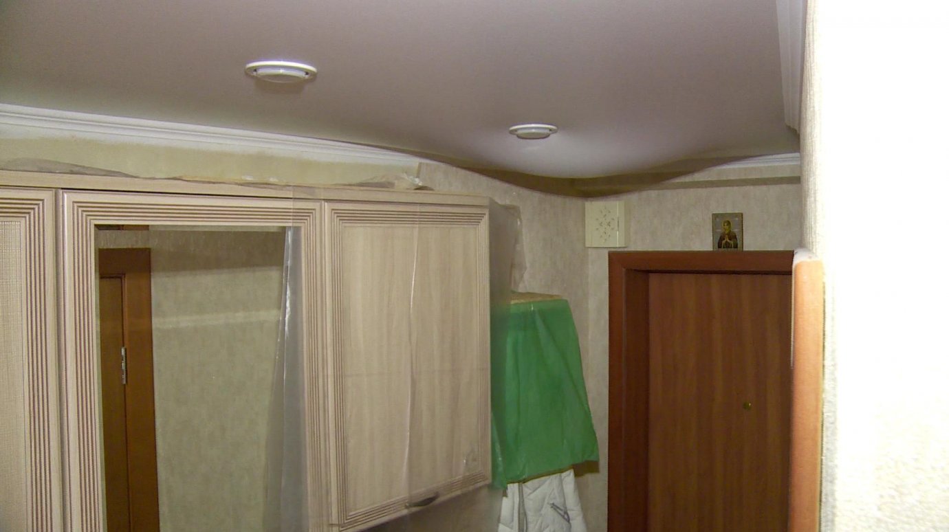 Ремонт кровли не спас от протечек квартиры в доме № 190 на Суворова
