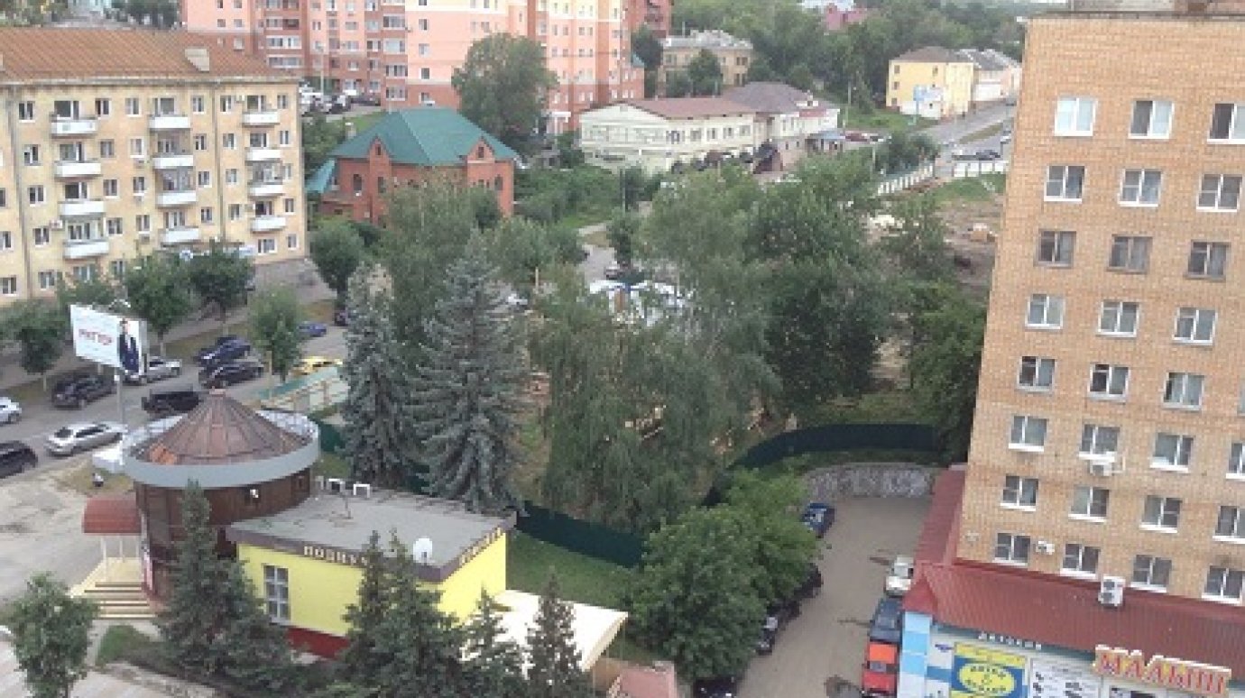В Пензе жителям известного дома на Московской мешает вентиляция