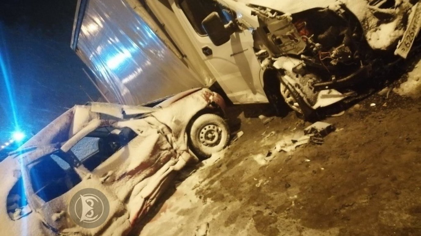 В Бессоновке «Калину» смяло в ДТП с ГАЗом, пассажирка умерла в больнице