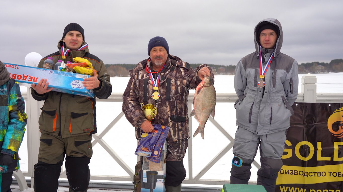 Житель Спутника победил в рыболовном турнире на призы «Термодома»